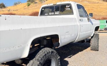 Gmc-sierra-1500-1975-white-2