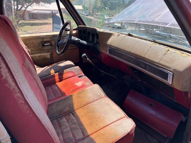 Gmc-sierra-1500-1978-red-17