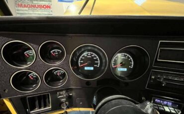 Gmc-sierra-1500-1981-yellow-10
