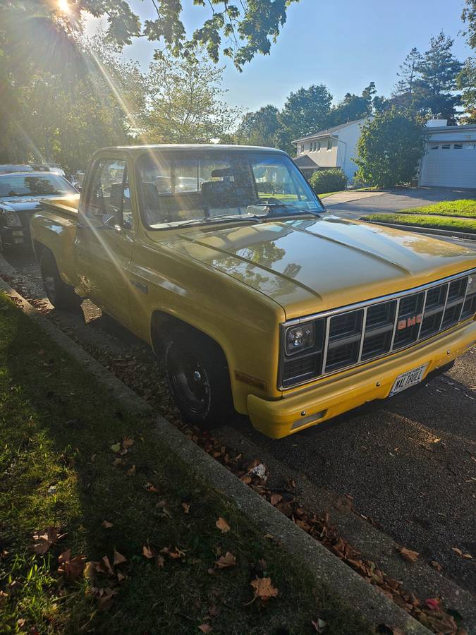 Gmc-sierra-1500-1981-yellow-4