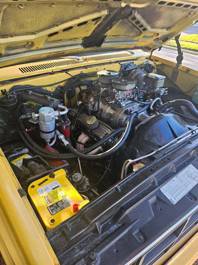 Gmc-sierra-1500-1981-yellow-9