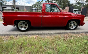Gmc-sierra-1500-1982-red-3