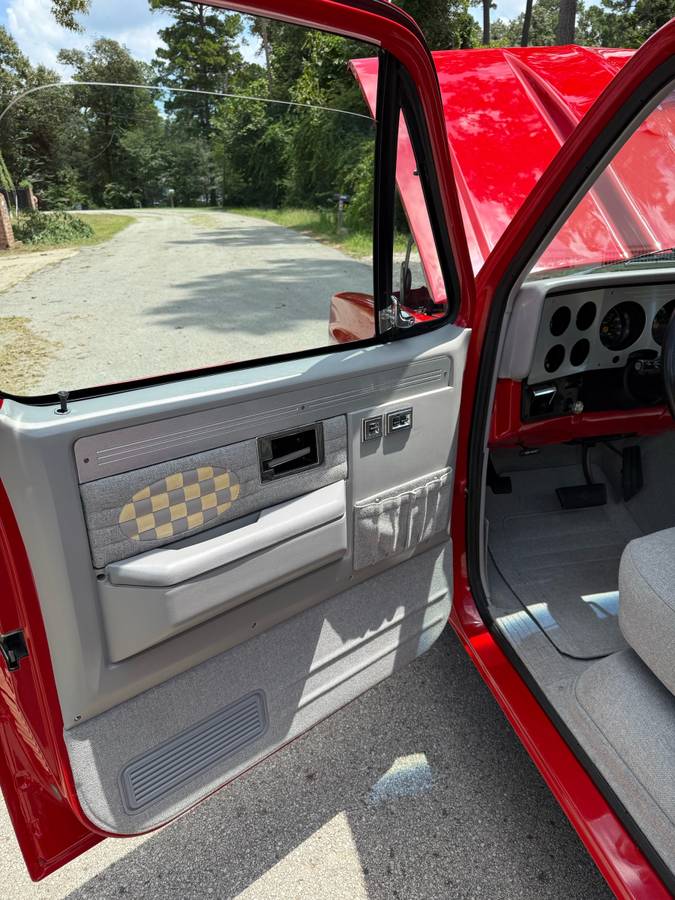 Gmc-sierra-1500-1982-red-7
