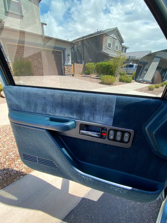 Gmc-sierra-1500-1991-blue-17