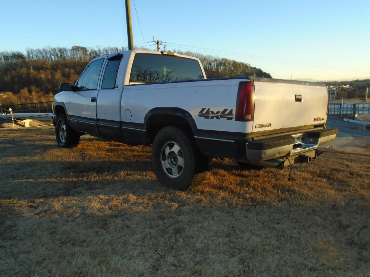 Gmc-sierra-1500-1996-white-1