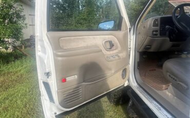 Gmc-sierra-1500-1996-white-2