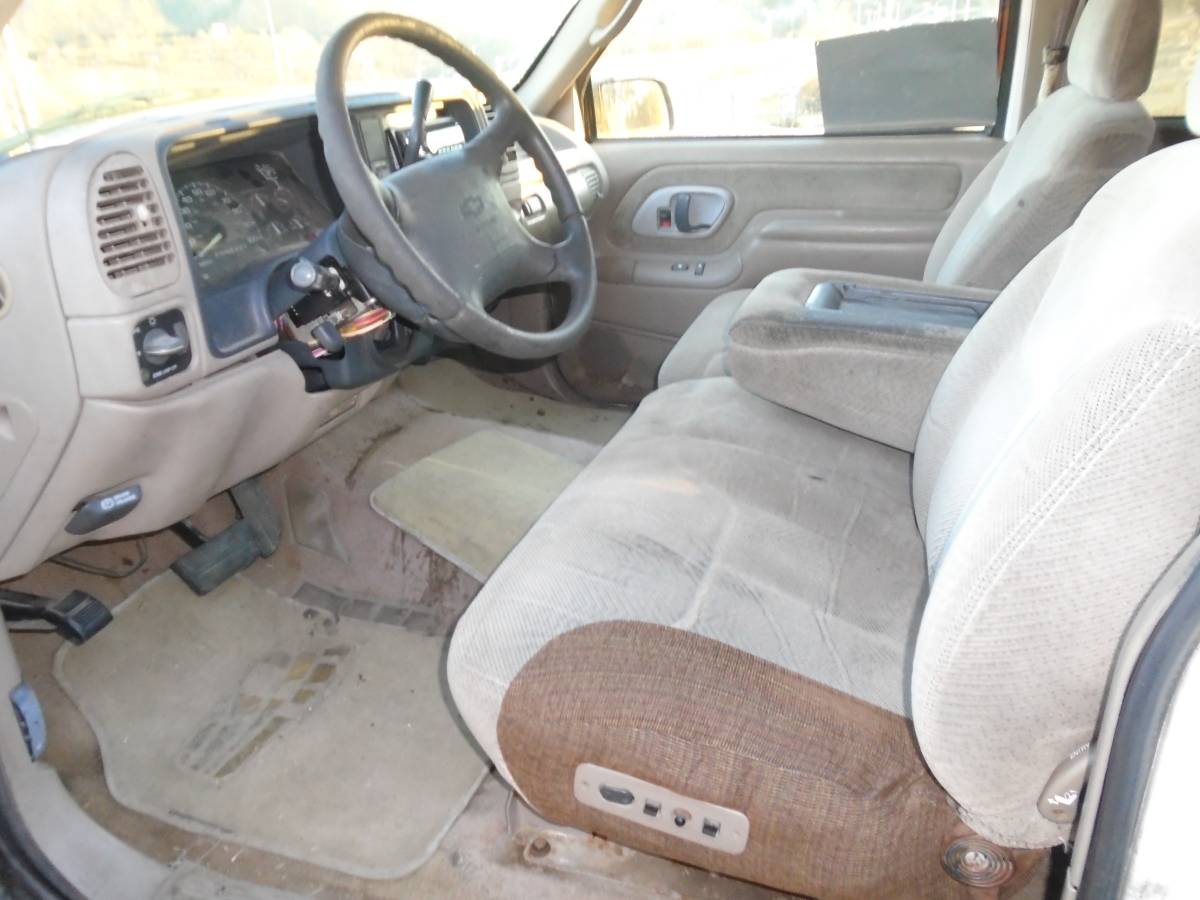 Gmc-sierra-1500-1996-white-2