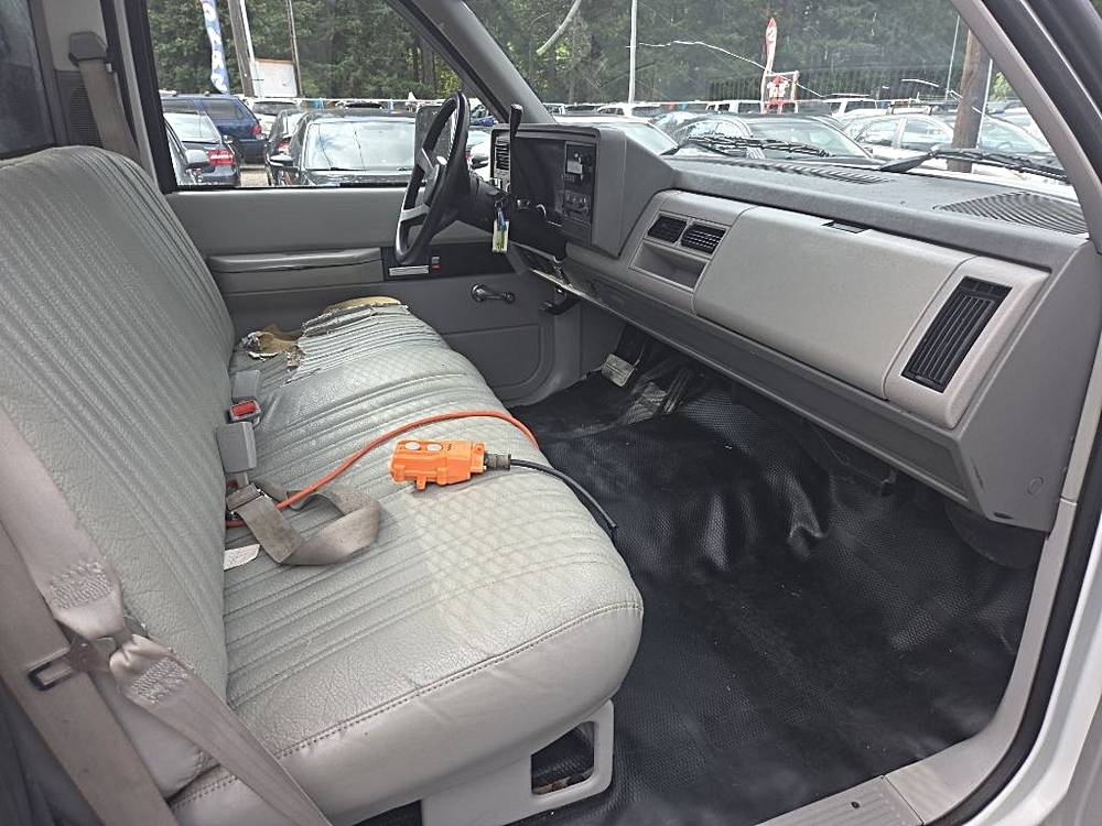 Gmc-sierra-1991-white-7