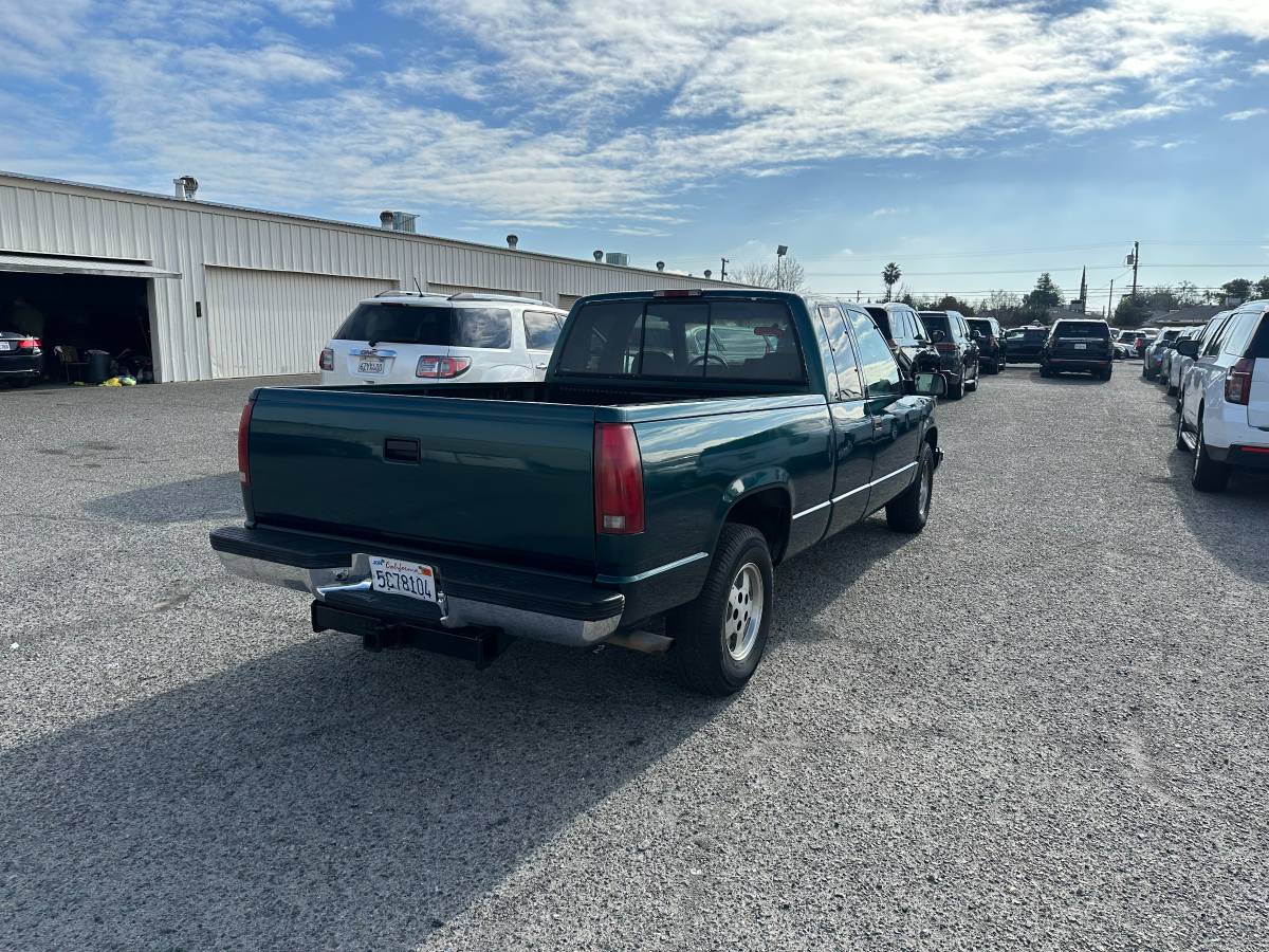 Gmc-sierra-1995-green-34