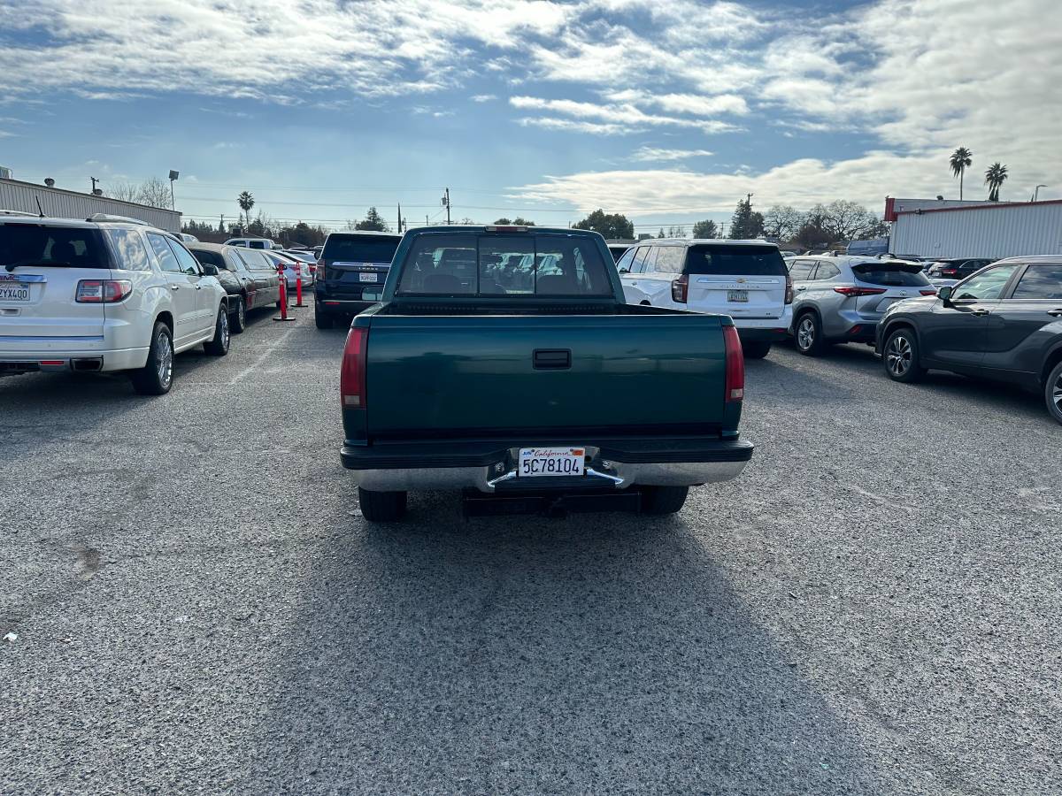 Gmc-sierra-1995-green-5
