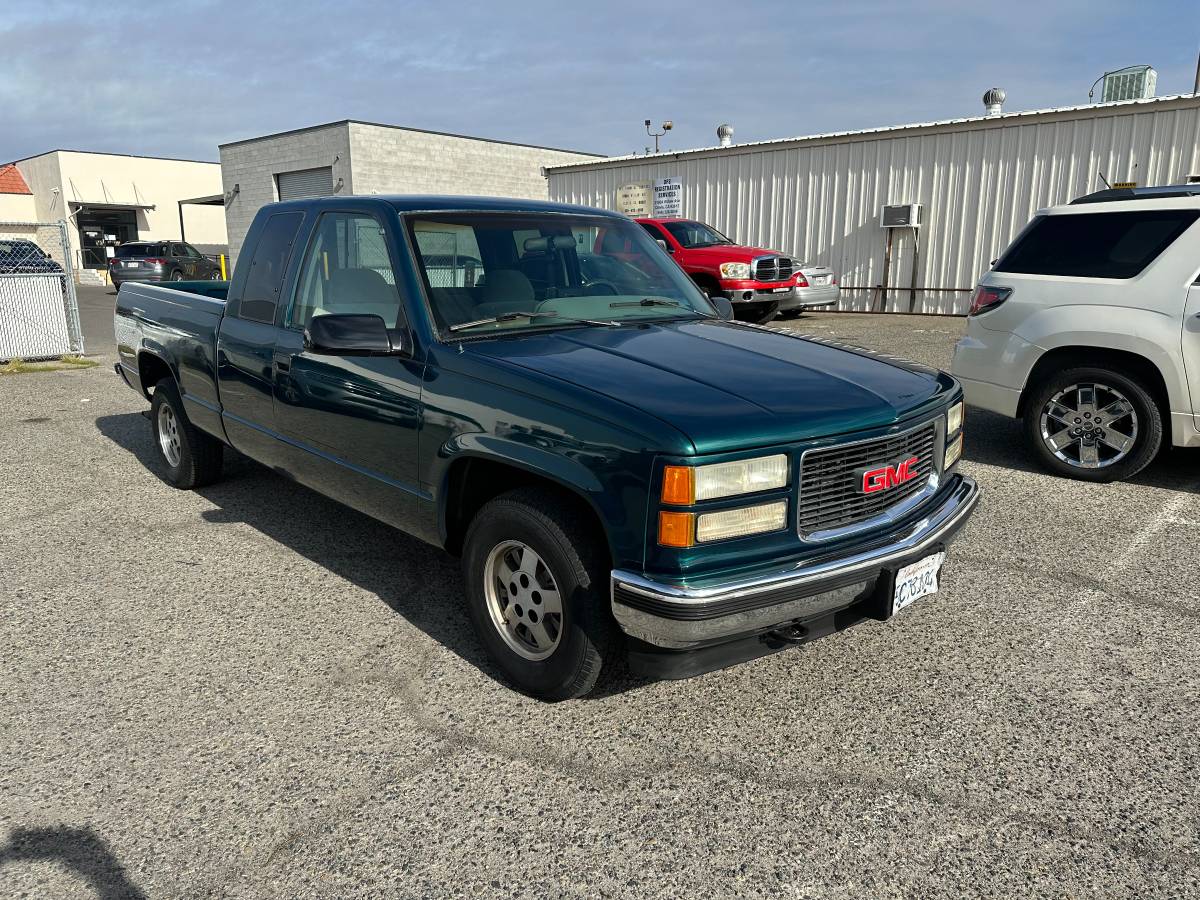 Gmc-sierra-1995-green-52