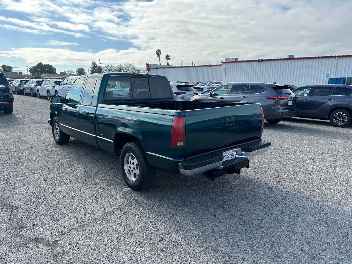 Gmc-sierra-1995-green-6