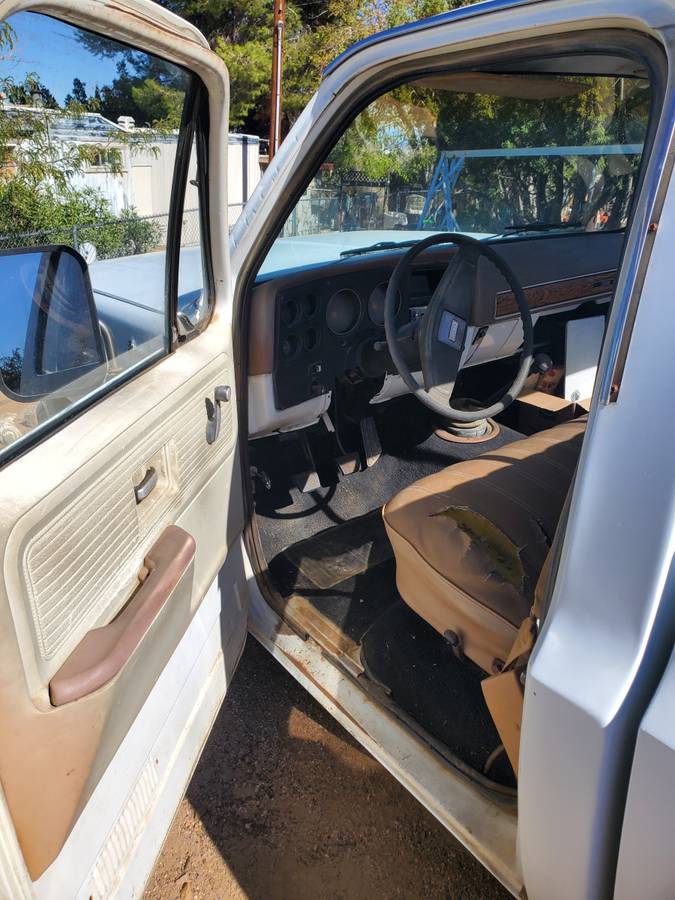 Gmc-sierra-25-1977-white-4