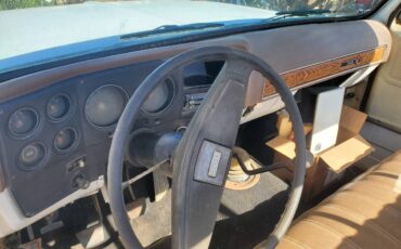 Gmc-sierra-25-1977-white-5