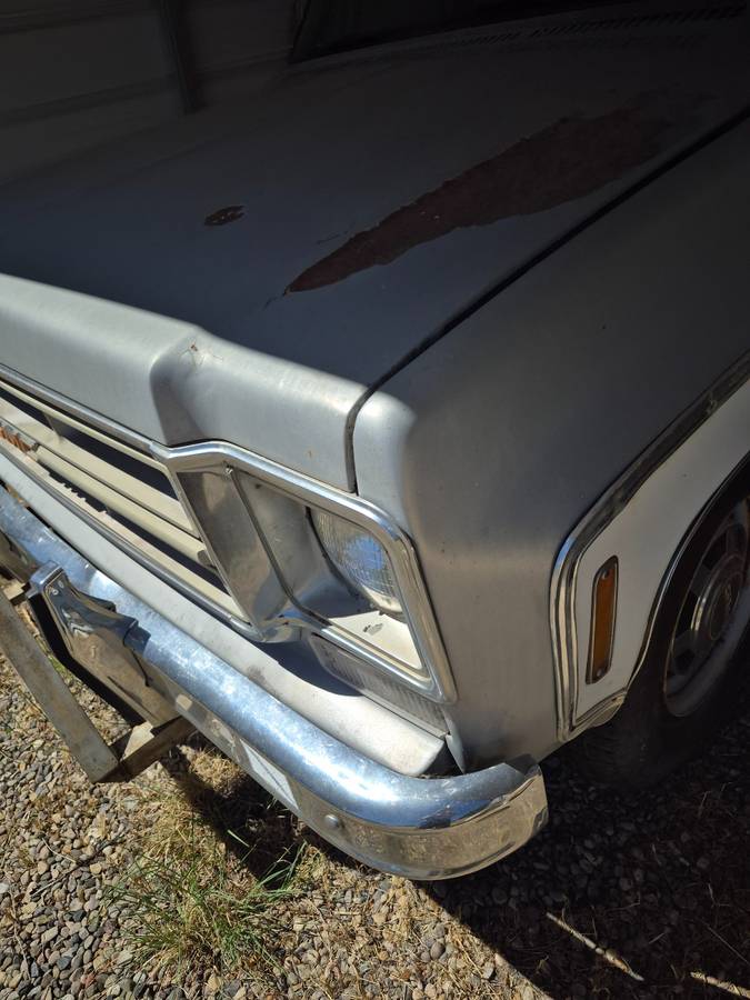 Gmc-sierra-2500-1976-silver-3