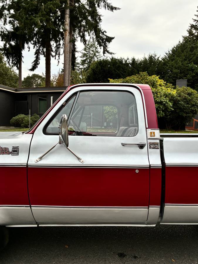 Gmc-sierra-2500-1979-silver-6
