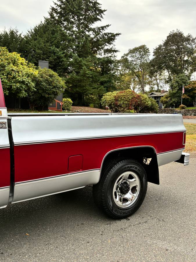 Gmc-sierra-2500-1979-silver-7