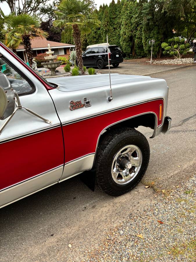 Gmc-sierra-2500-1979-silver-8