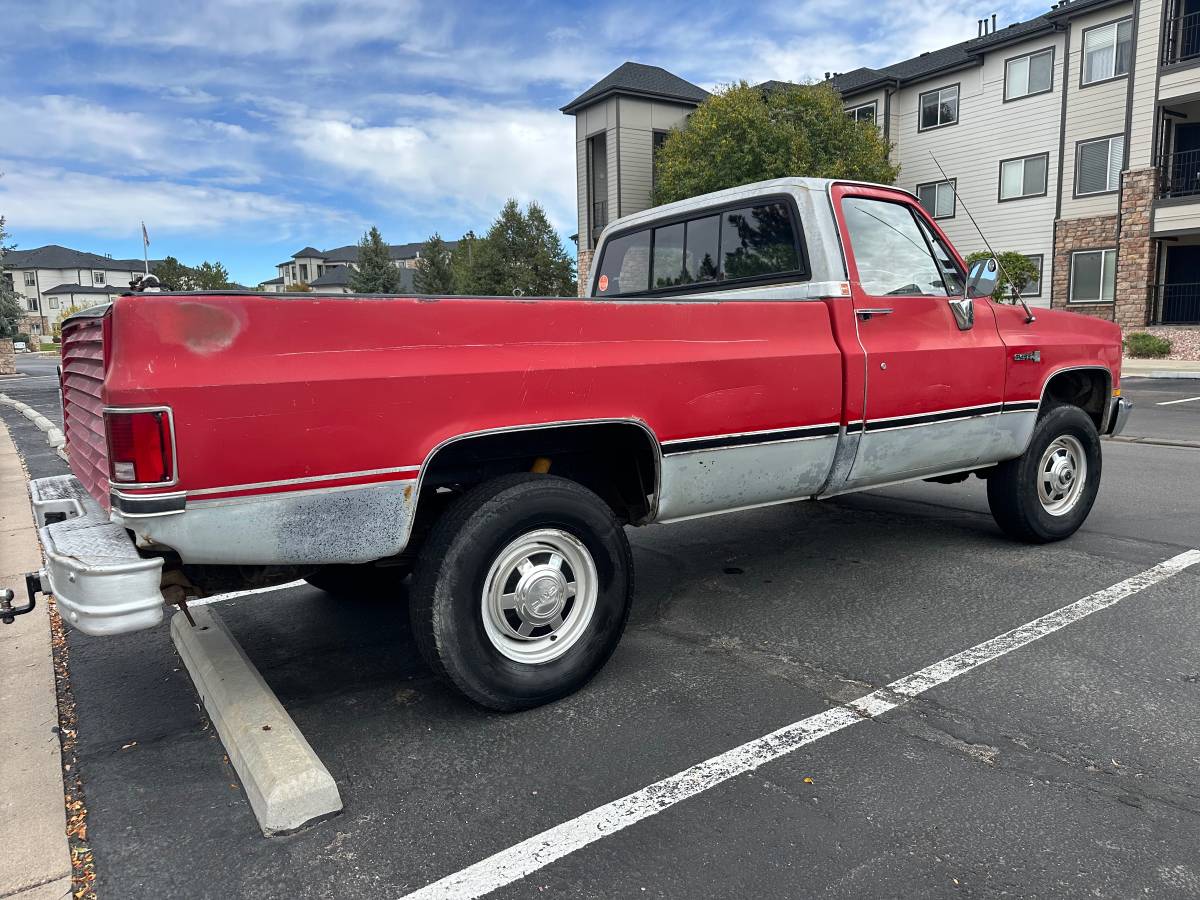 Gmc-sierra-2500-1985-3