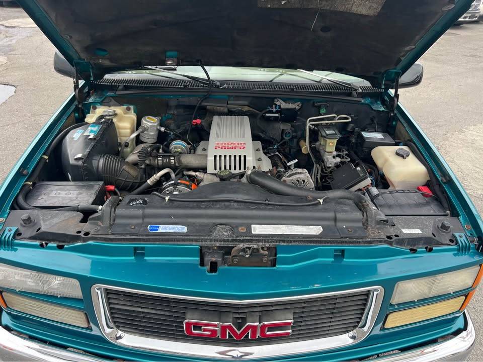 Gmc-sierra-34-ton-nominal-diesel-1995-green-5