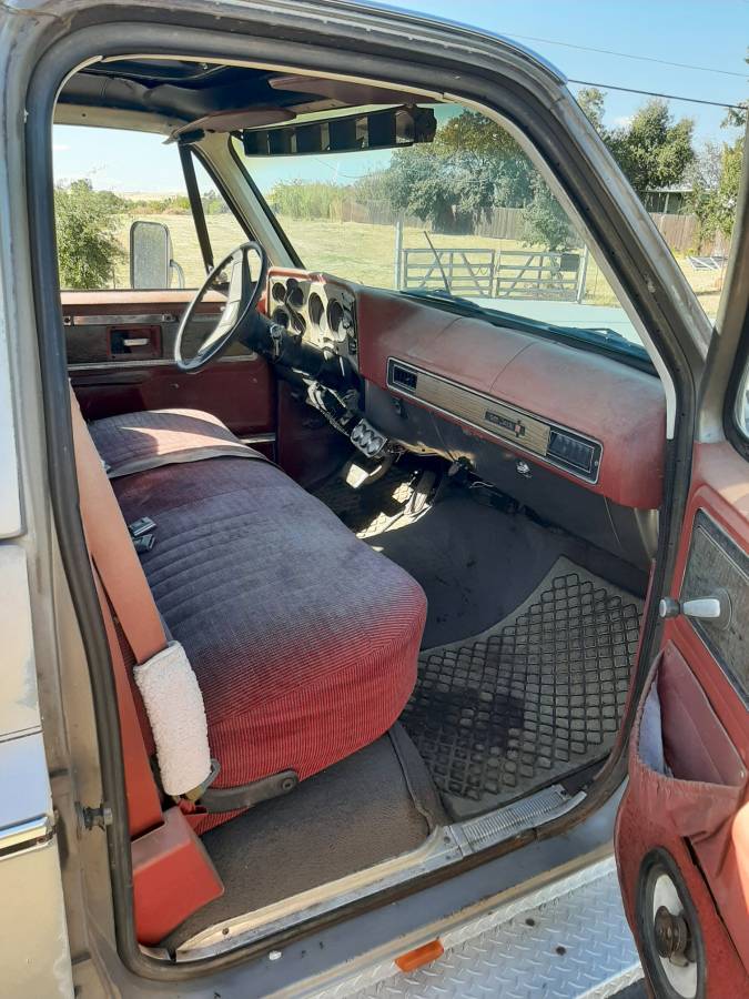 Gmc-sierra-3500-classic-1977-silver-5