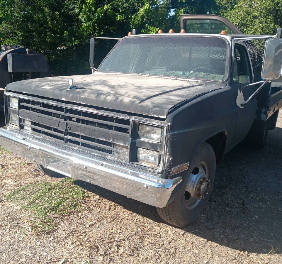 Gmc-sierra-3500-diesel-1986-brown-9