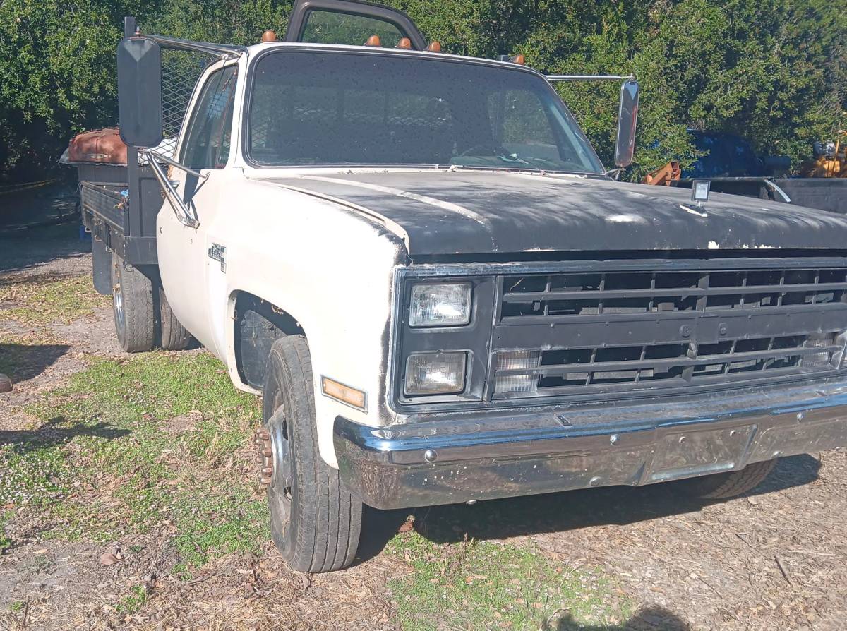 Gmc-sierra-3500-diesel-1986-brown