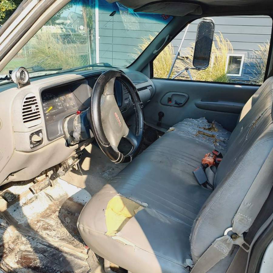 Gmc-sierra-3500hd-1996-white-2