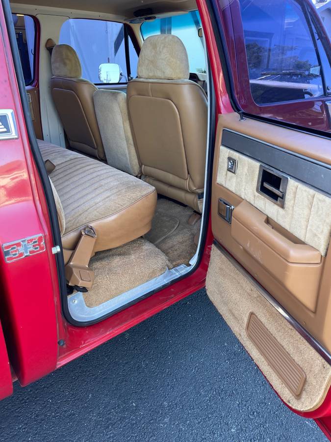 Gmc-sierra-classic-1988-red-1