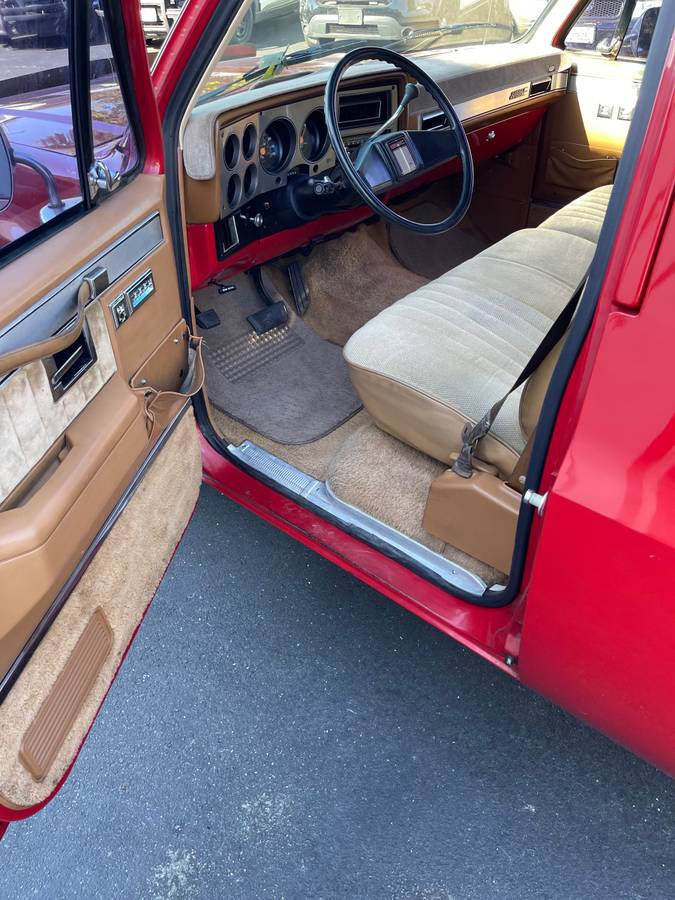 Gmc-sierra-classic-1988-red-12