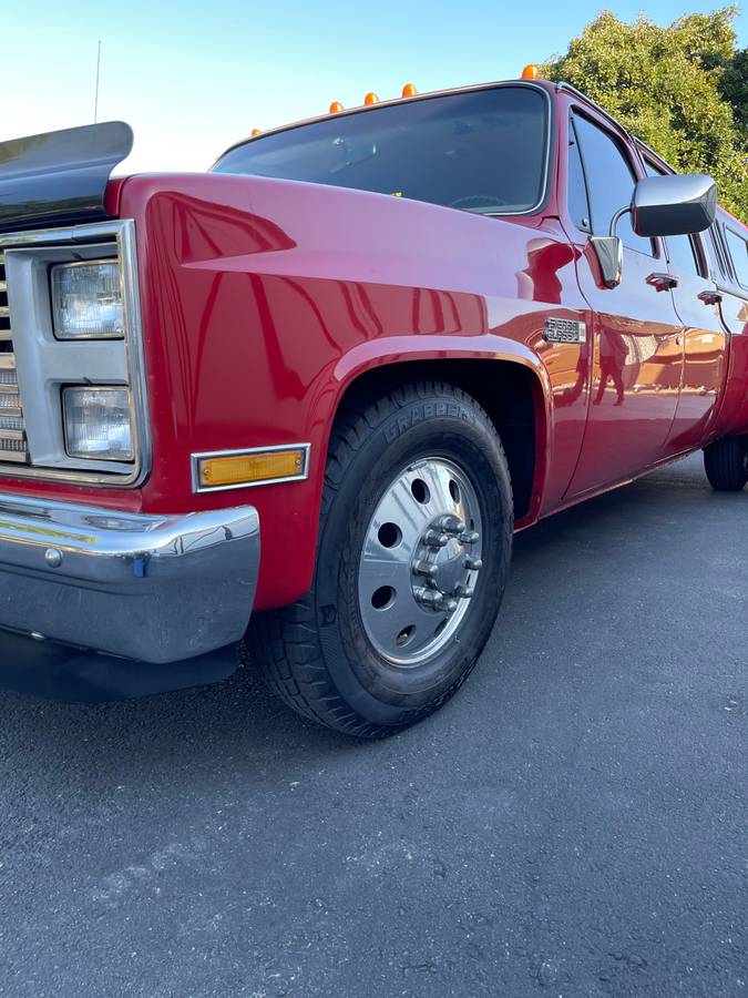 Gmc-sierra-classic-1988-red-2