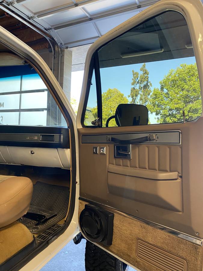 Gmc-sierra-classic1500-crew-cab-1985-white-1