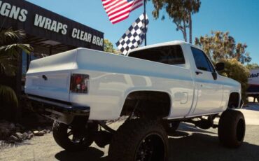 Gmc-sierra-classic1500-crew-cab-1985-white-10