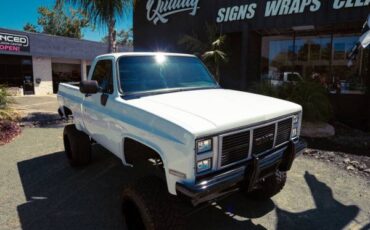 Gmc-sierra-classic1500-crew-cab-1985-white-12
