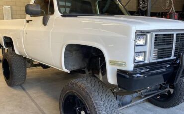 Gmc-sierra-classic1500-crew-cab-1985-white-3