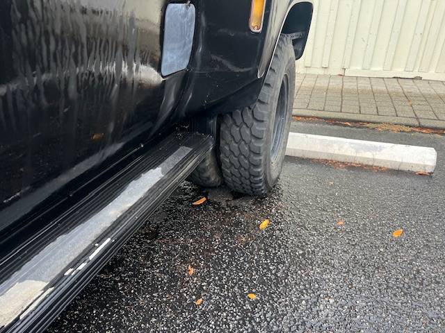 Gmc-sierra-k-3500-1991-black-8