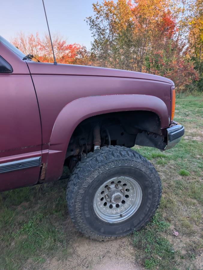Gmc-sierra-sle-4x4-1993-red-1