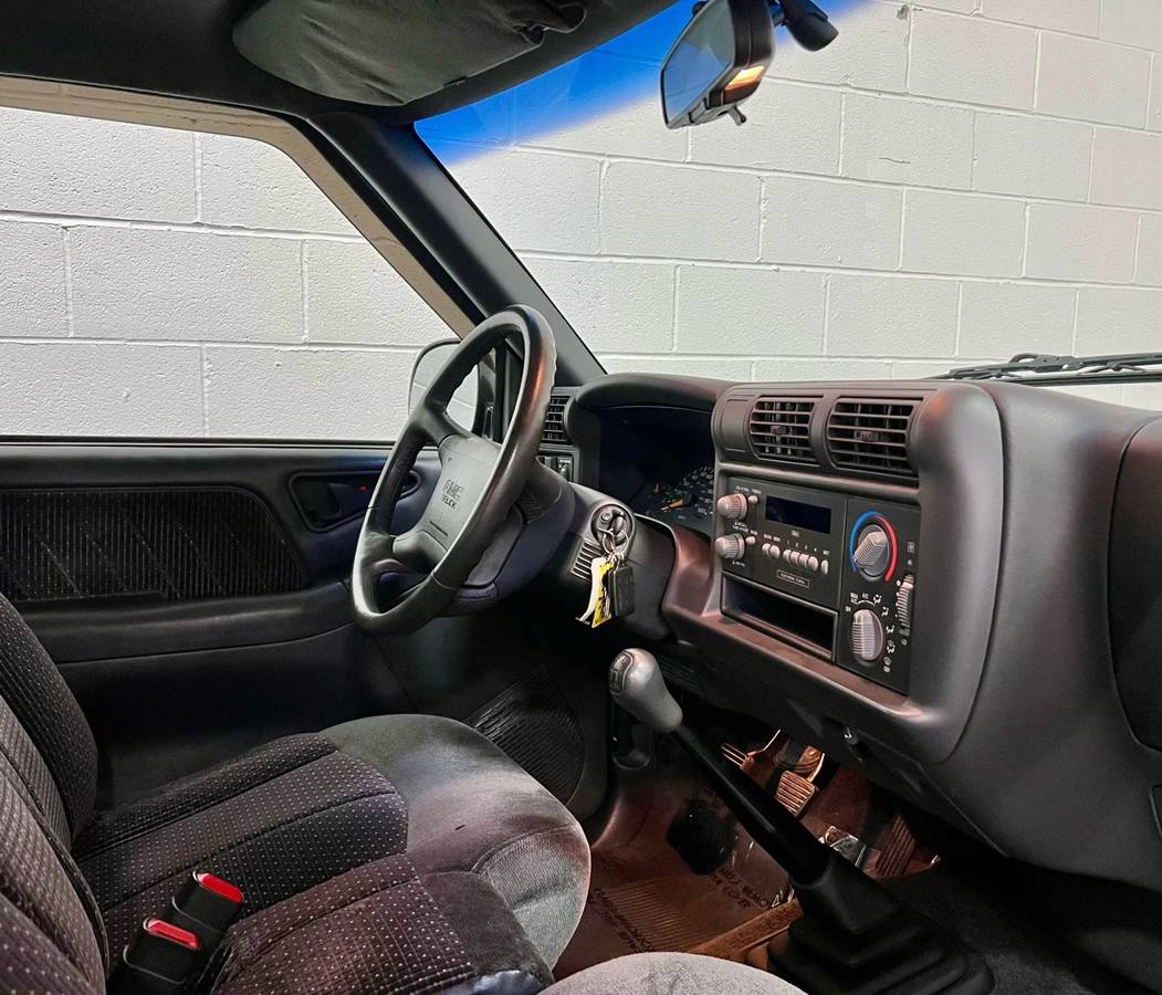 Gmc-sonoma-12-ton-nominal-1996-20