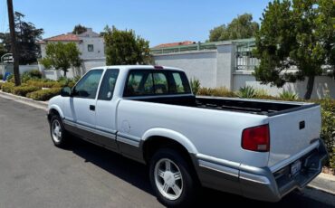 Gmc-sonoma-1994-white-1