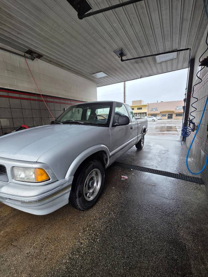 Gmc-sonoma-1996-grey-1