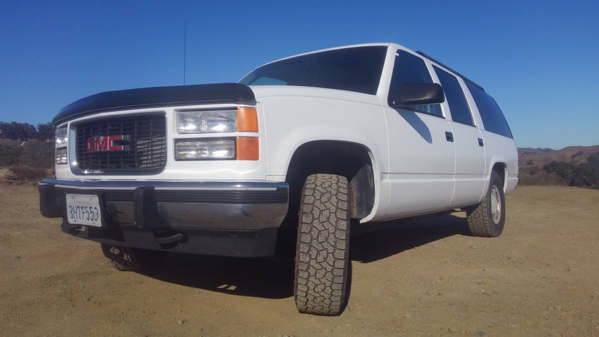 Gmc-suburban-12-ton-nominal-1994-white-11