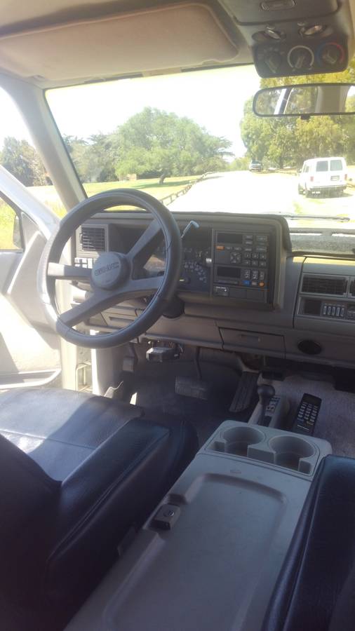 Gmc-suburban-12-ton-nominal-1994-white-8