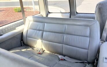 Gmc-suburban-1500-1994-blue-18