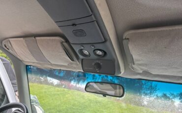 Gmc-suburban-1500-1994-white-13