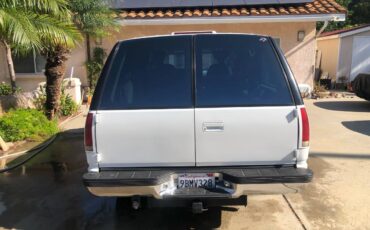 Gmc-suburban-1500-1994-white-2