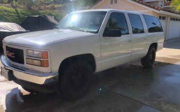 Gmc-suburban-1500-1994-white-3