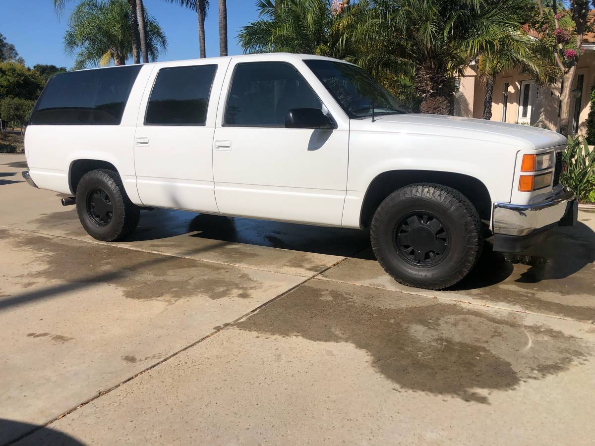 Gmc-suburban-1500-1994-white-5
