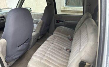 Gmc-suburban-1500-1994-white-9