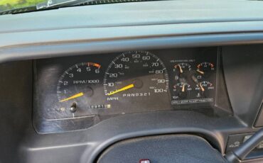 Gmc-suburban-1500-1996-black-12
