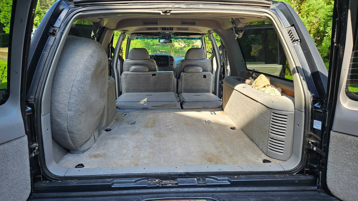 Gmc-suburban-1500-1996-black-15